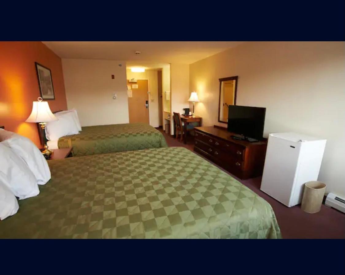 Coos Motor Inn ランカスター エクステリア 写真