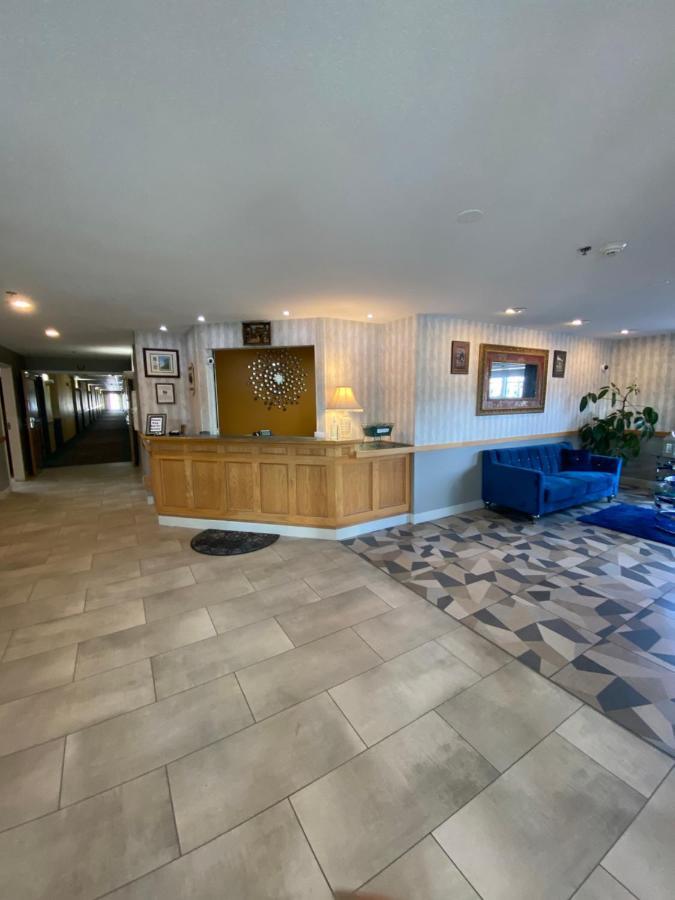 Coos Motor Inn ランカスター エクステリア 写真